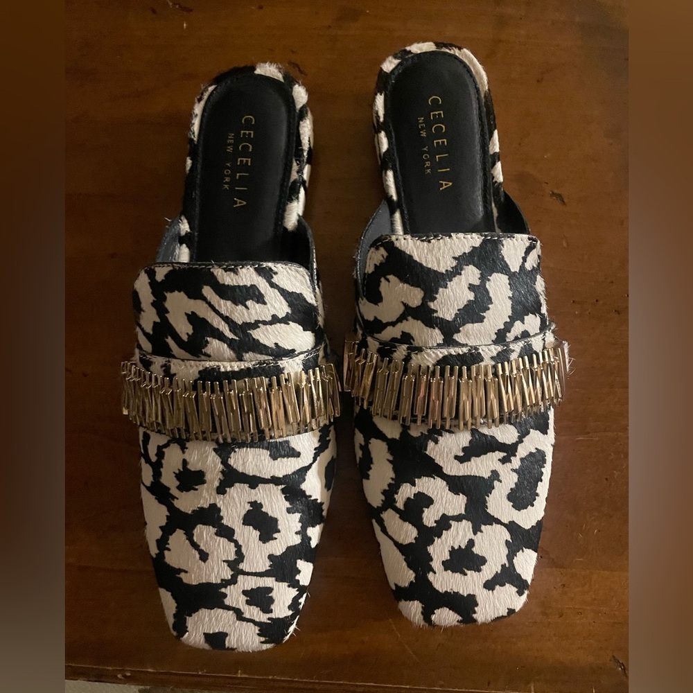 Cecelia New York Black and White Women's Shoes Flipper Size 7 Mule